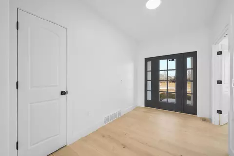 Entry Way - 4199 Wolverine, Williamsburg, MI 49690 photo 1 of 2