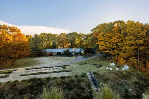 1461 N Eagle, Lake Leelanau, MI 49653