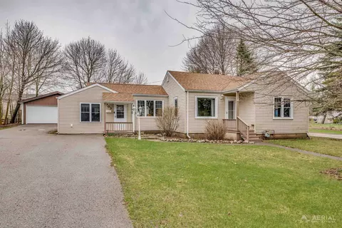 303 S Seventh, West Branch, MI 48661