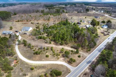 000 Case, Beulah, MI 46917 photo 13