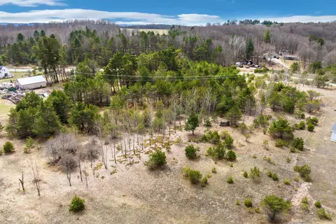 000 Case, Beulah, MI 46917 photo 10