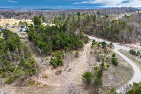 000 Case, Beulah, MI 46917 photo 2