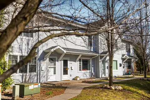 715 Lake #B, Traverse City, MI 49684