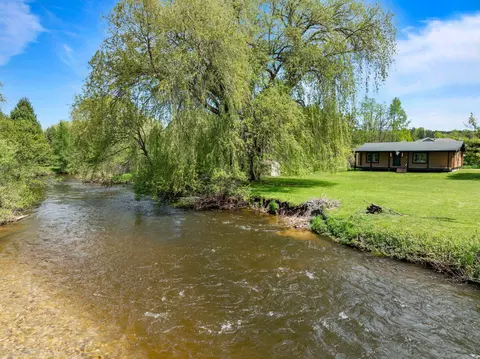 2028 Boardman Plns, Traverse City, MI 49696