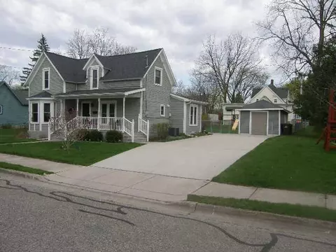 714 Second, Alma, MI 48801