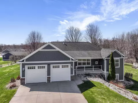 5460 Lone Beech, Traverse City, MI 49685