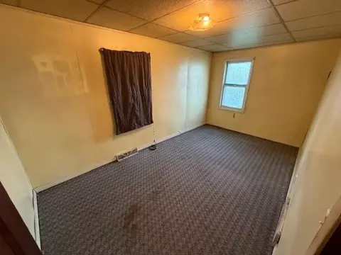 Bedroom - 2425 E Roggy, Ithaca, MI 48847 photo 3 of 4