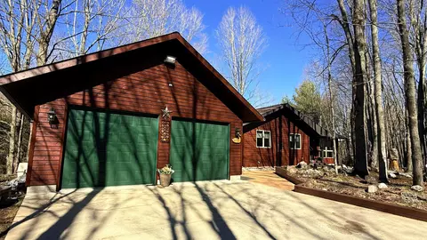3615 W Bear Lk, Kalkaska, MI 49646