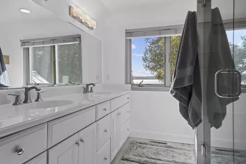 Bath - 348 E Sugar Bay, Cedar, MI 49621 photo 4 of 5