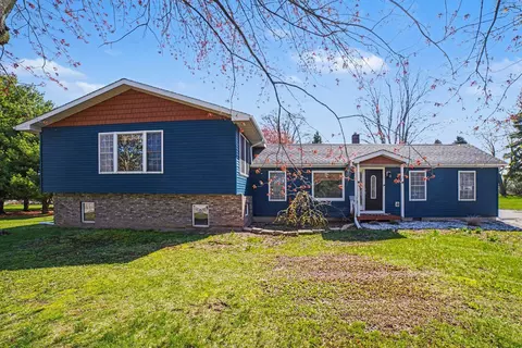 7818 N Luce, Alma, MI 48801