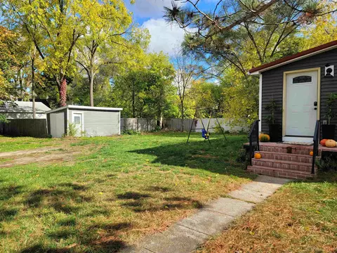 Exterior - 201 E Bennett, Mount Pleasant, MI 48858 photo 4 of 4