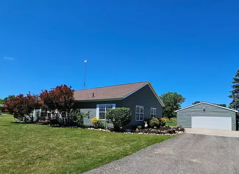 5557 E Pleasant Vly, Shepherd, MI 48883 photo 1