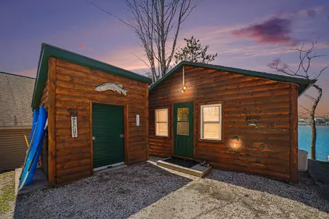 1360 Hillcrest, Harrison, MI 48625