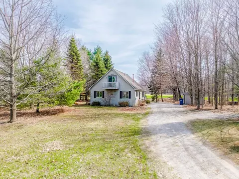 1946 E Swanson, Cedar, MI 49621