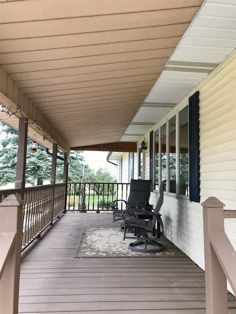 Exterior - 1989 S Crapo, Ithaca, MI 48847 photo 3 of 23