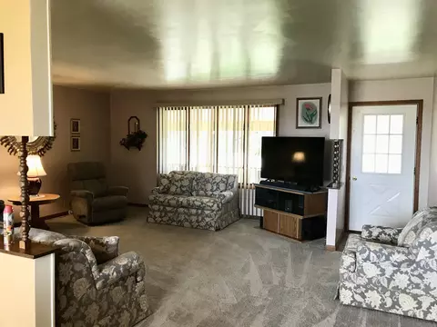 Living - 1989 S Crapo, Ithaca, MI 48847 photo 2 of 3