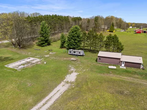 167 N Pioneer, Beulah, MI 49617