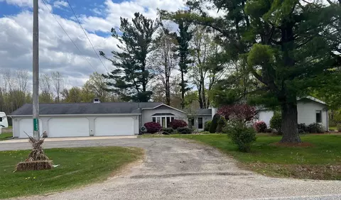 21403 Swan Crk, Merrill, MI 48637
