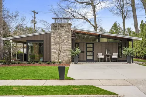 1236 Anderson, Traverse City, MI 49686