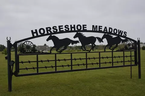 **** Poneytail #23 HORSESHOE MEADOWS : 23, Petoskey, MI 49770