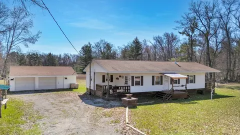 2564 National City, Hale, MI 48739