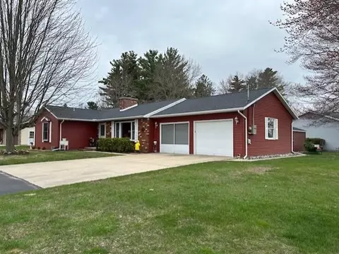 515 Huron, East Tawas, MI 48730