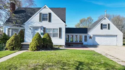 1207 North Mt, Mount Pleasant, MI 48858