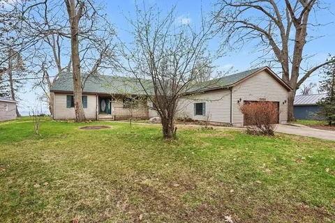 Exterior - 3044 S Point Augres, Au Gres, MI 48703 photo 3 of 12