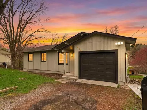 1455 Greenbrier, Traverse City, MI 49685