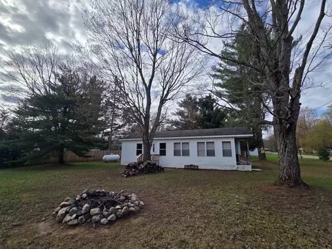 10733 Freeman, Mesick, MI 49668 photo 27