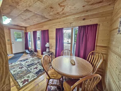 10733 Freeman, Mesick, MI 49668 photo 9