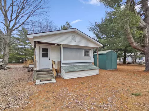 10733 Freeman, Mesick, MI 49668