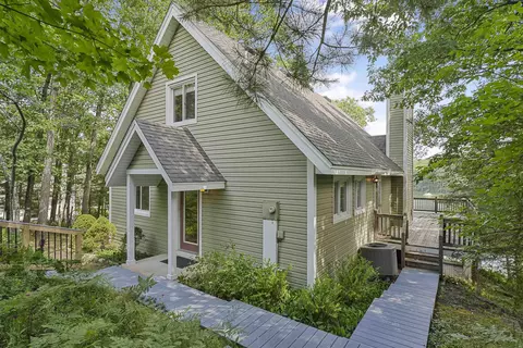 254 Island Vw, Traverse City, MI 49696