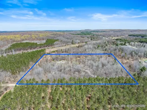 5819 NE Starvation Lk, Kalkaska, MI 49659