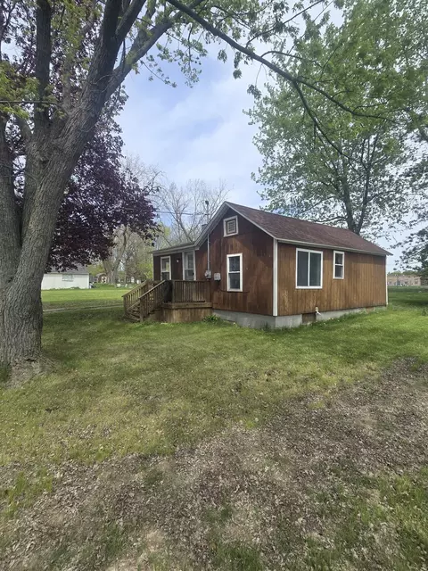 801 Wilson, Saint Louis, MI 48880