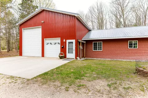 20802 E Trails End, Interlochen, MI 49643 photo 22