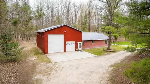 20802 E Trails End, Interlochen, MI 49643 photo 21