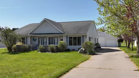 1239 Clubhouse, Lake Isabella, MI 48893