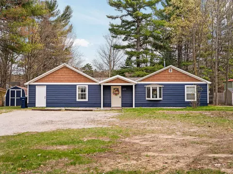 4070 Evelyn, Traverse City, MI 49686