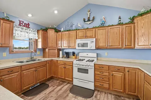 6628 Spinnaker, Crystal, MI 48818 photo 12