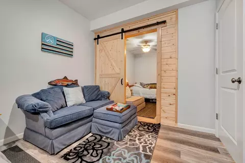 Bedroom - 1693 Manchester, Gladwin, MI 48624 photo 6 of 7