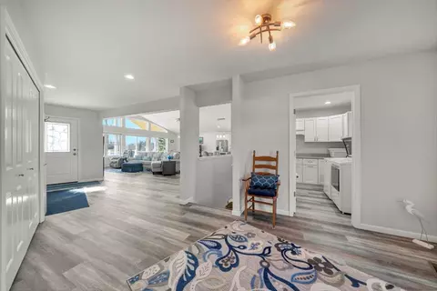 Entry Way - 1693 Manchester, Gladwin, MI 48624 photo 1 of 2