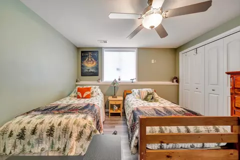 Bedroom - 1693 Manchester, Gladwin, MI 48624 photo 4 of 7