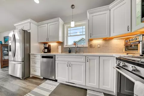 Kitchen - 1693 Manchester, Gladwin, MI 48624 photo 3 of 7