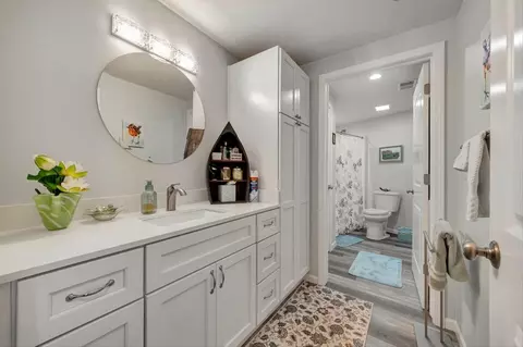 Bath - 1693 Manchester, Gladwin, MI 48624 photo 4 of 5