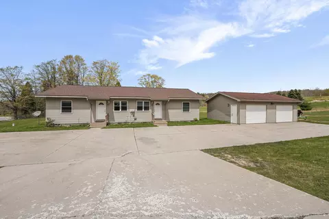 3111 Cresthill, Traverse City, MI 49686