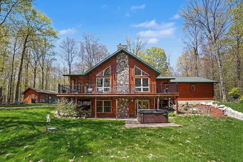 3628 W Millbrook, Mount Pleasant, MI 48858