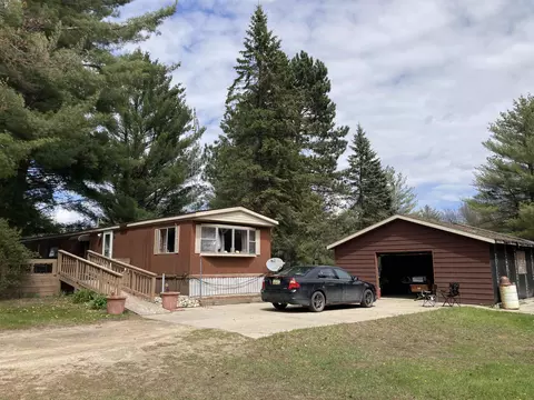 4325 S Peach Lk, West Branch, MI 48661
