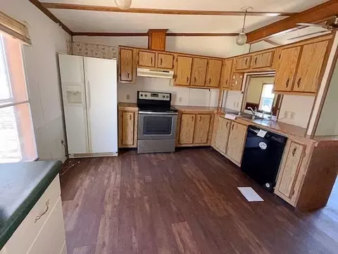 Kitchen - 559 Gitchegumee, Buckley, MI 49620 photo 1 of 1