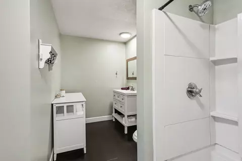 Bath - 1015 Shaw, Gladwin, MI 48624 photo 3 of 3